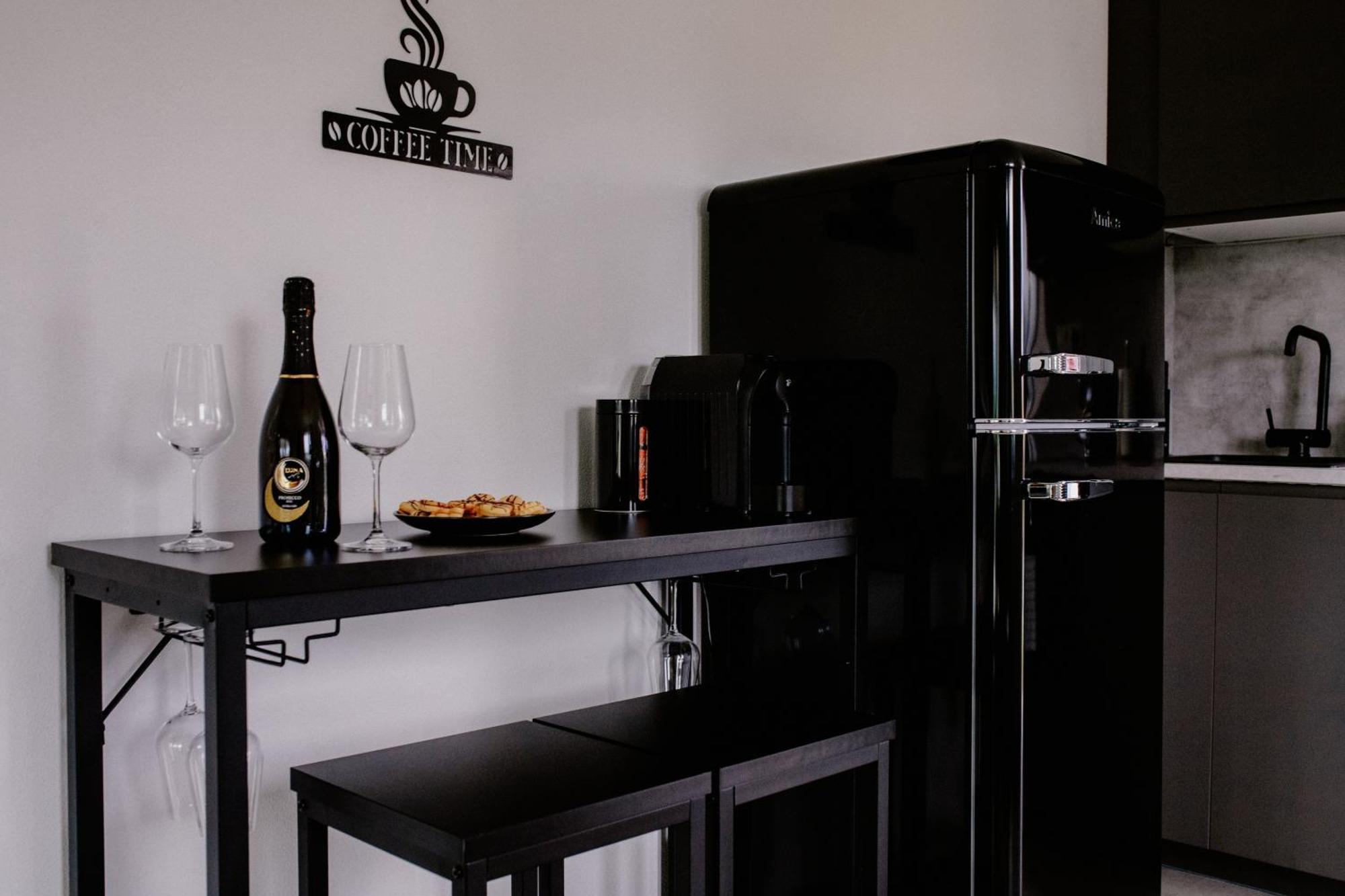 Apartment Fratello Šoporňa Eksteriør bilde